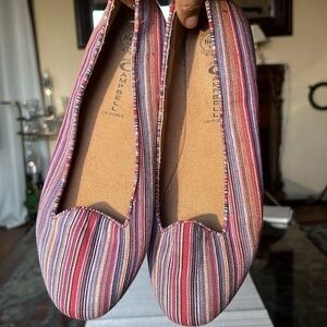 JEFFREY CAMPBELL IBIZA flats , used size 10,SOLD AS ITS USED!